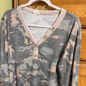 Bibi camo top size small